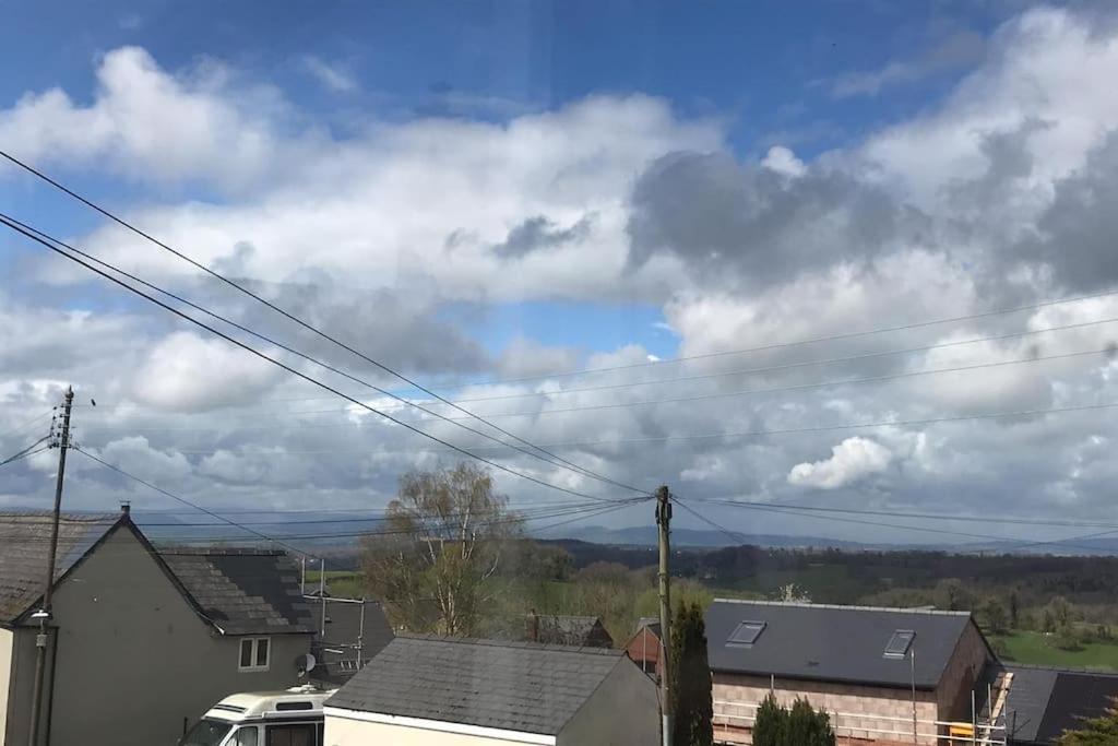 Cheerful Two Bedroom Cottage In The Forest Of Dean Lydbrook Exteriér fotografie