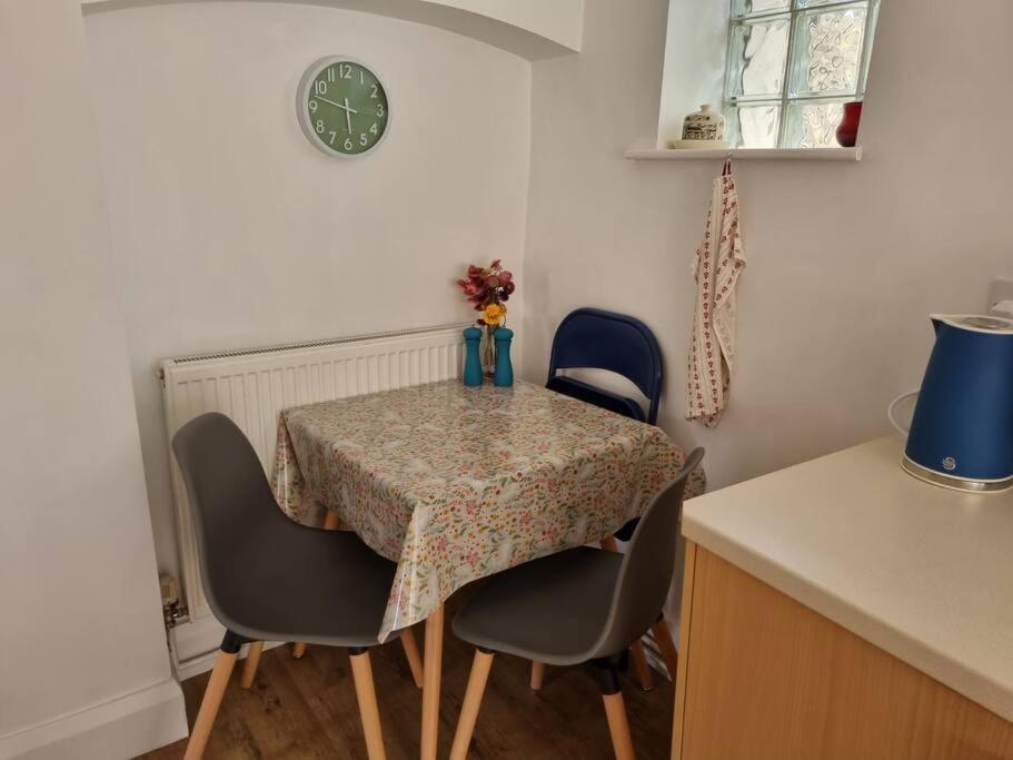 Cheerful Two Bedroom Cottage In The Forest Of Dean Lydbrook Exteriér fotografie